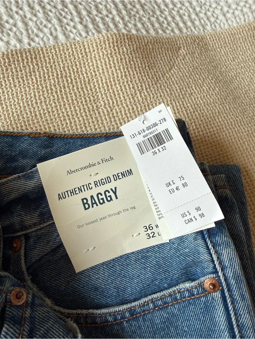 NWT Abercrombie & Fitch Men's Mid-Blue Baggy Jeans 36x32